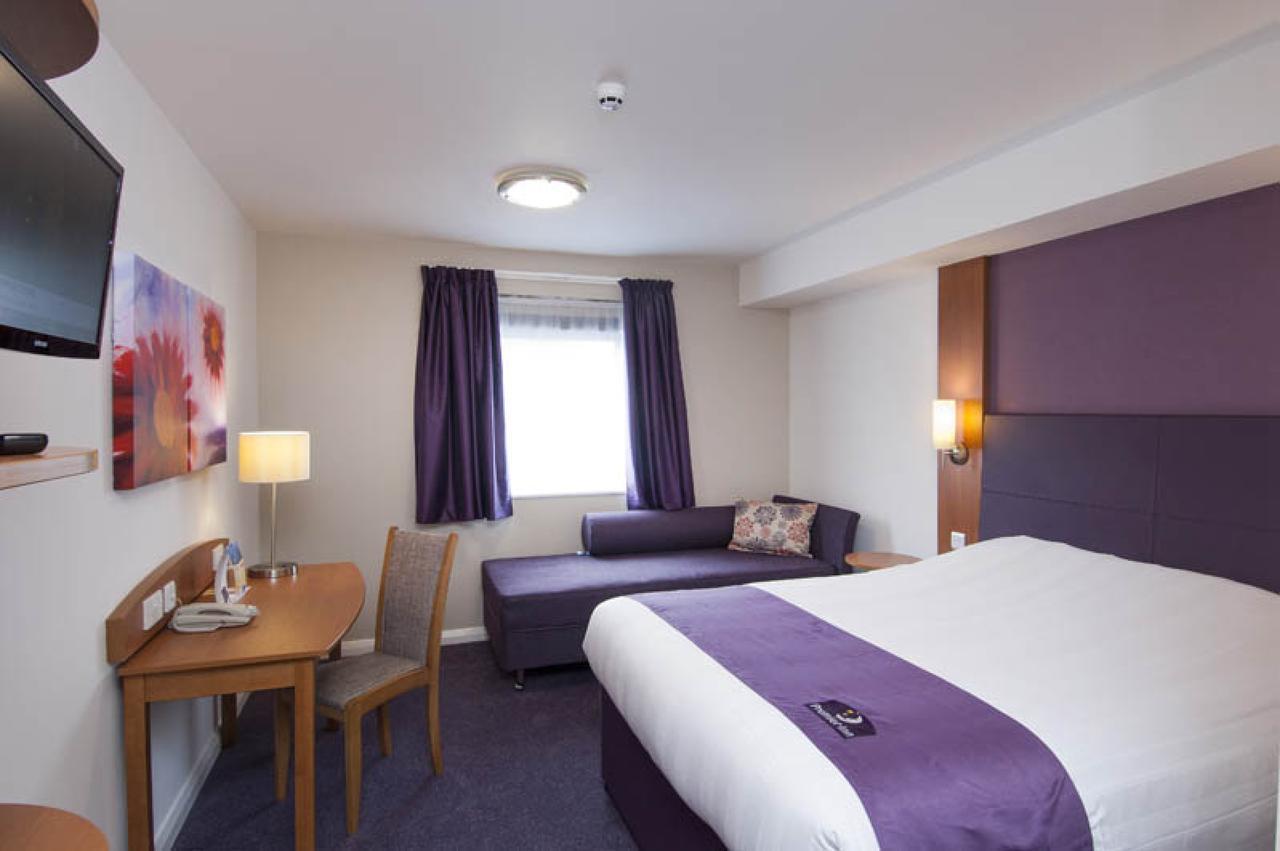 Premier Inn London Илфорд Стая снимка