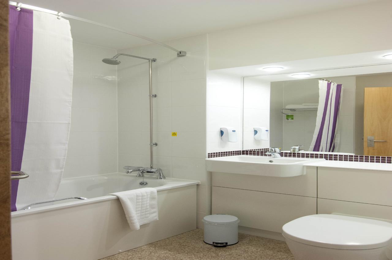 Premier Inn London Илфорд Стая снимка