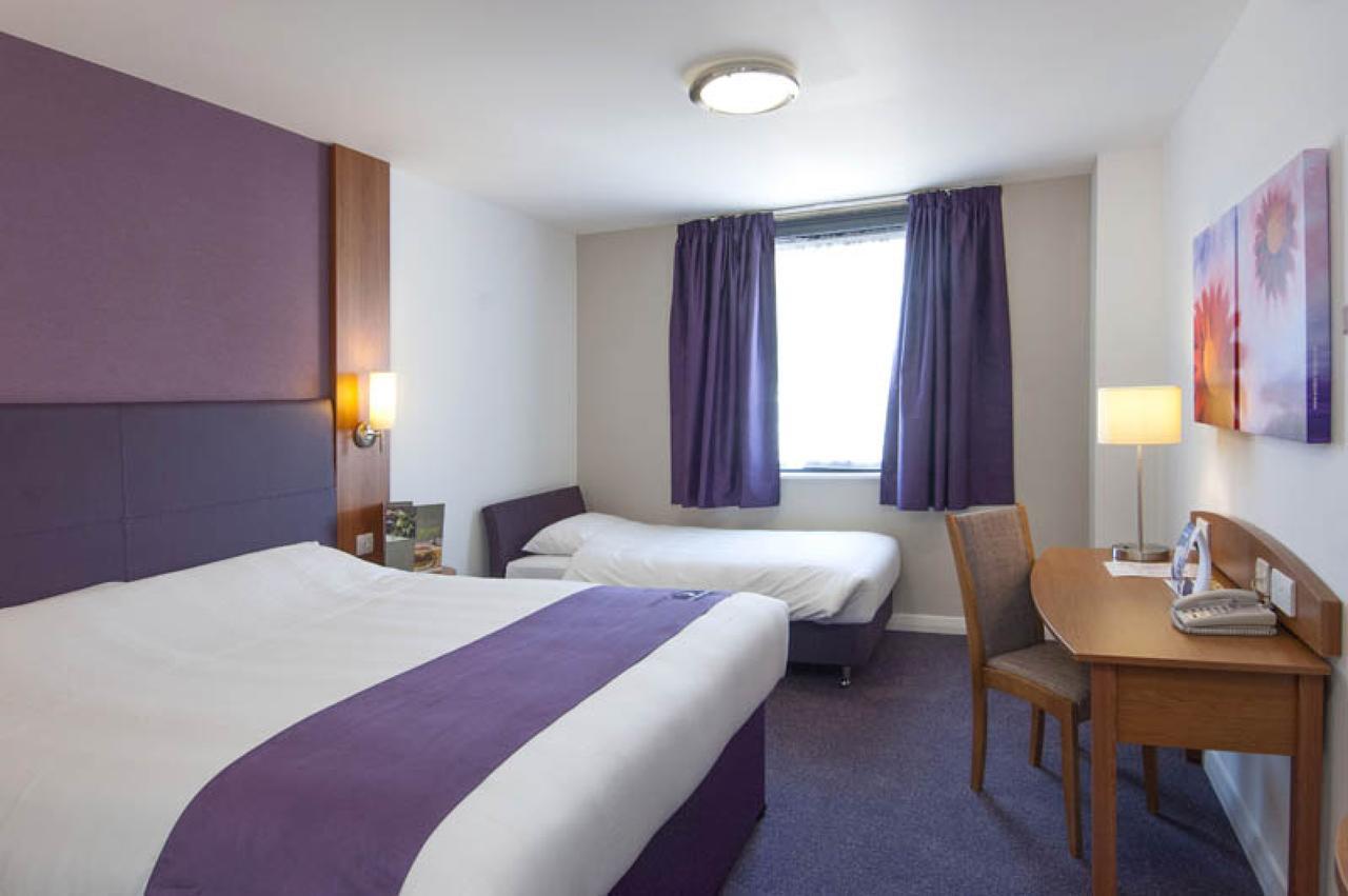 Premier Inn London Илфорд Стая снимка